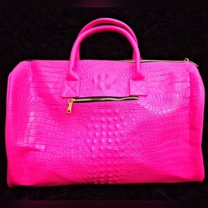 Tote & Carry Apollo 2 Crocodile Duffle w/ detachable shoulder strap.